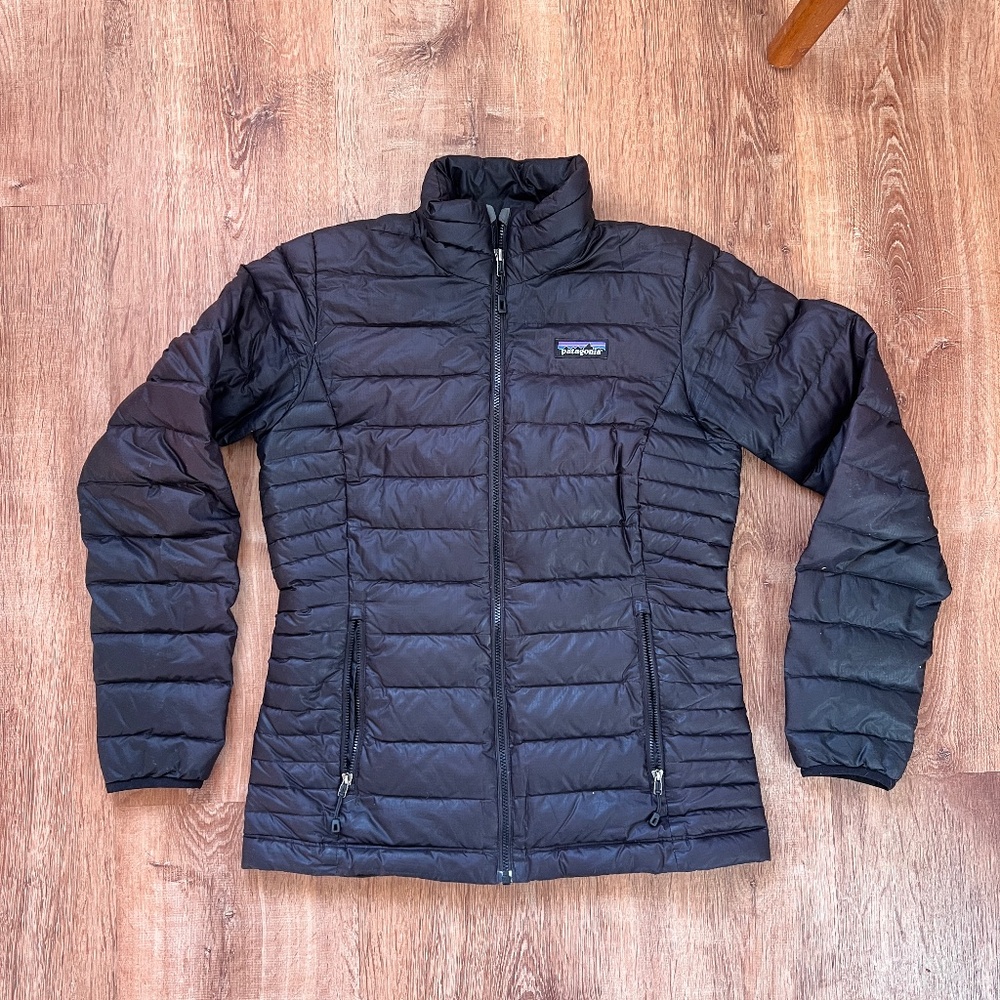 Patagonia Women's Down Sweater in Black Extra Small (XS)